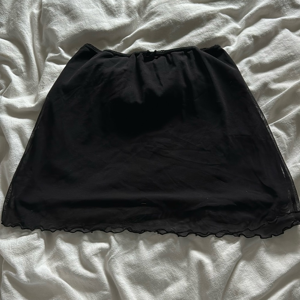 black brandy melville skirt